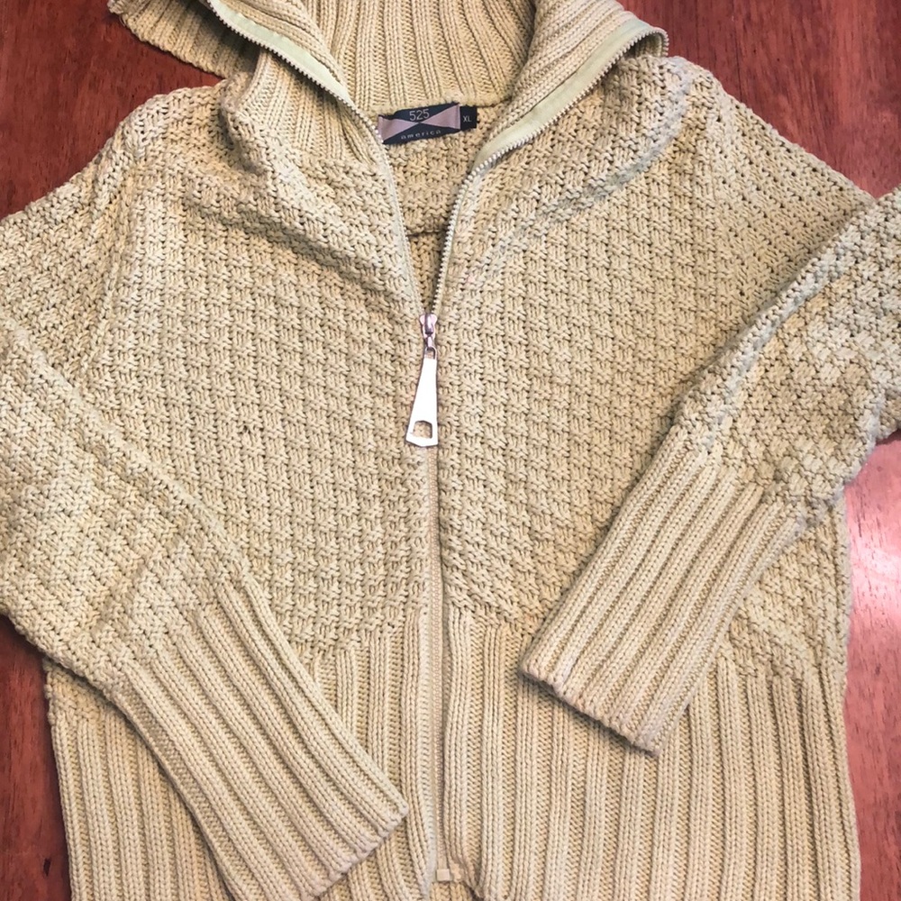 525 America women’s sweater